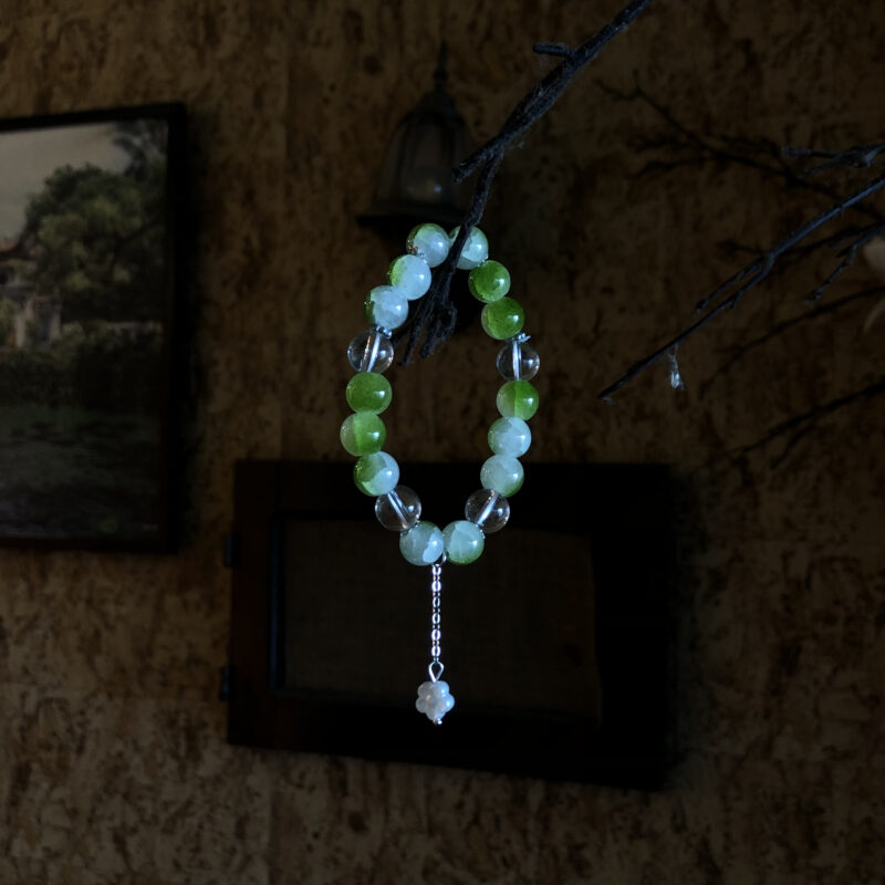 Vòng Tay Đá Xanh Lục Phối Charm Hoa Xinh